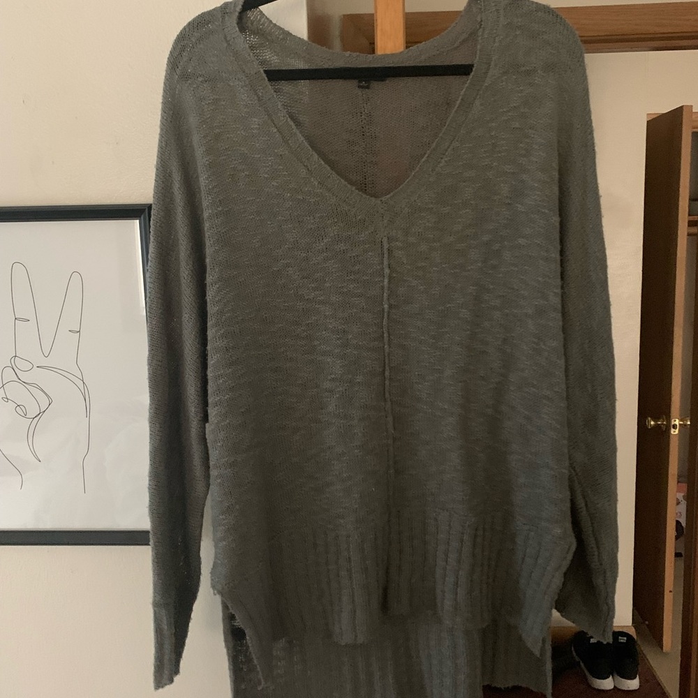 Oversized gray sweater